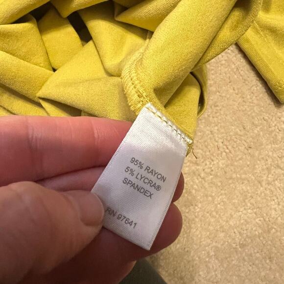 J. Jill Wearever Collection Golden Yellow Flowy Stretchy Top Size Medium EUC - Picture 9 of 9